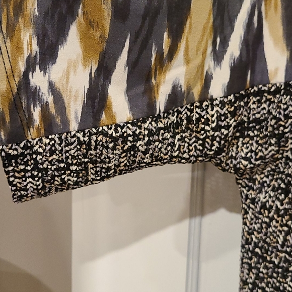 Unique blouse - Picture 4 of 5